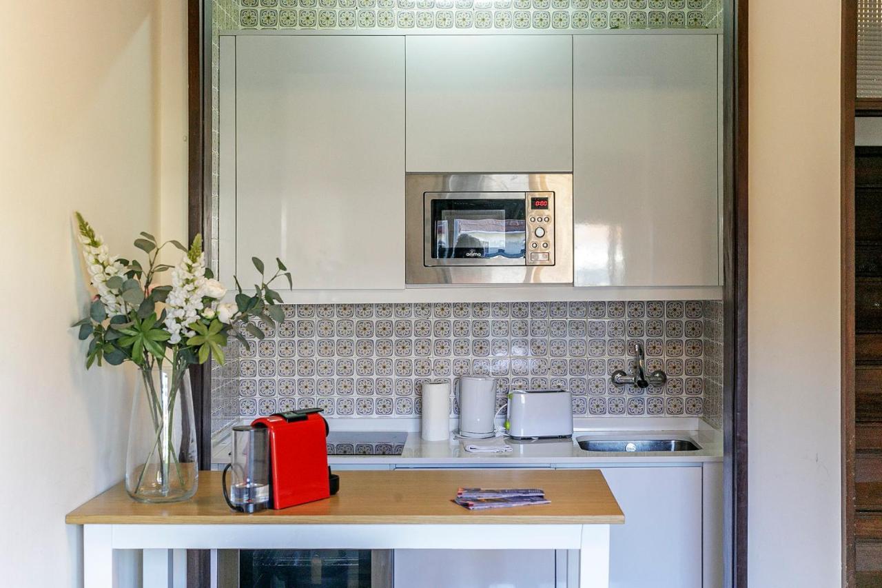 Lovelystay - Genuine Bonfim Balcony Flat Porto Bagian luar foto
